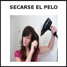 SECARSE EL PELO - Foto